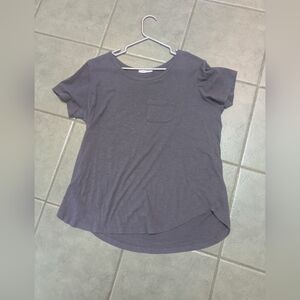 Avon Tee Size L (Free With $50.00 Purchase)
